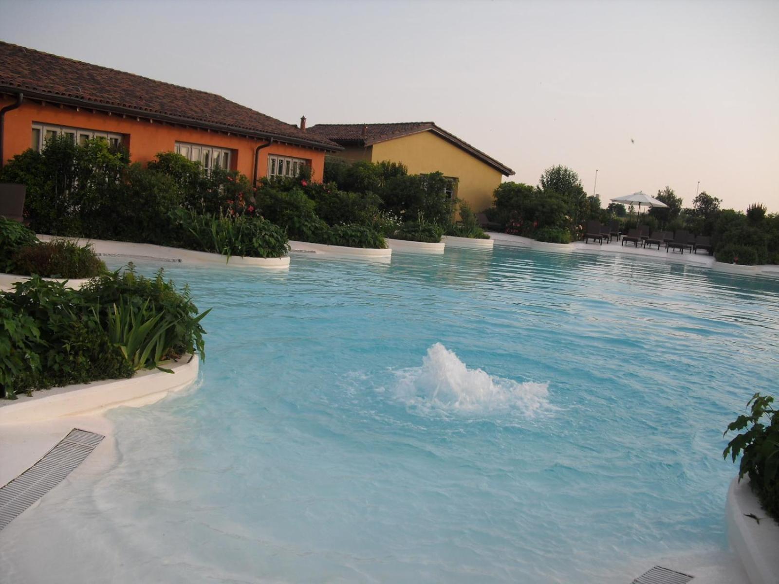Joia Hotel & Luxury Apartments Rta Brusaporto Esterno foto